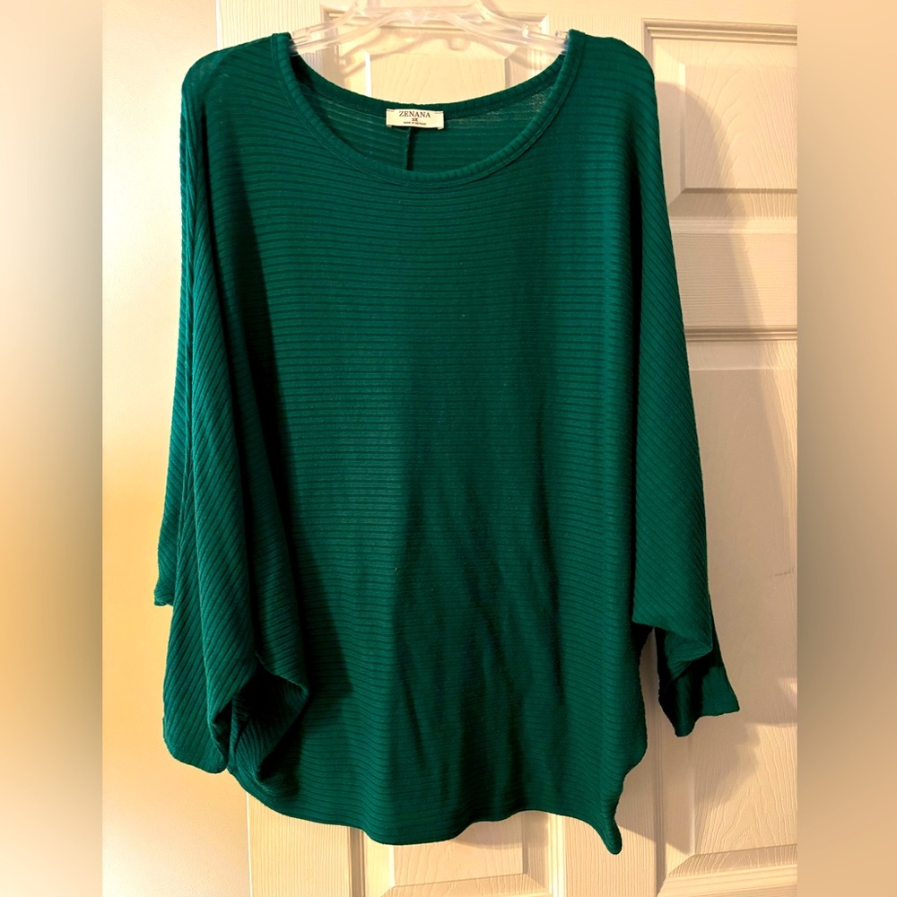 Great condition Zenana green sweater. Size 2X.